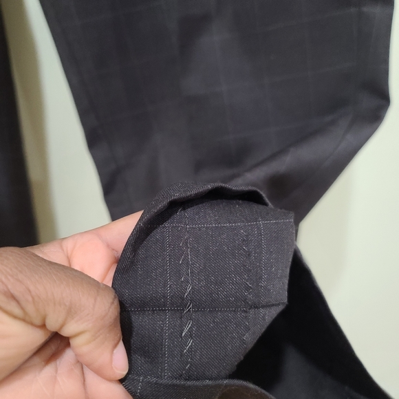 Stacy Adams Gold 2-Piece Men’s Suit With SA Engraved Gold Lapel Pin Size 46R/40R - Picture 11 of 15